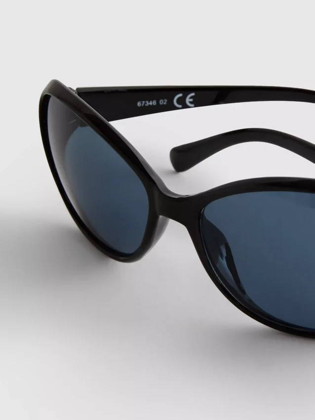 Ovale Sonnenbrille