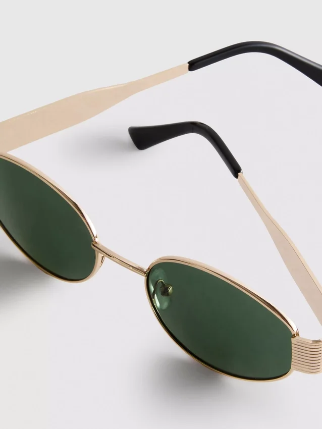 Ovale Sonnenbrille