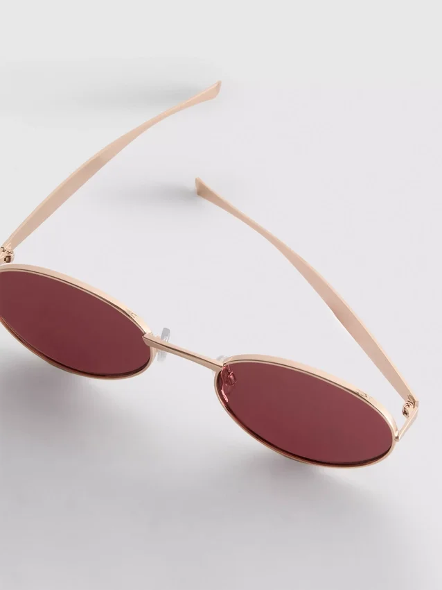 Ovale Sonnenbrille aus Metall