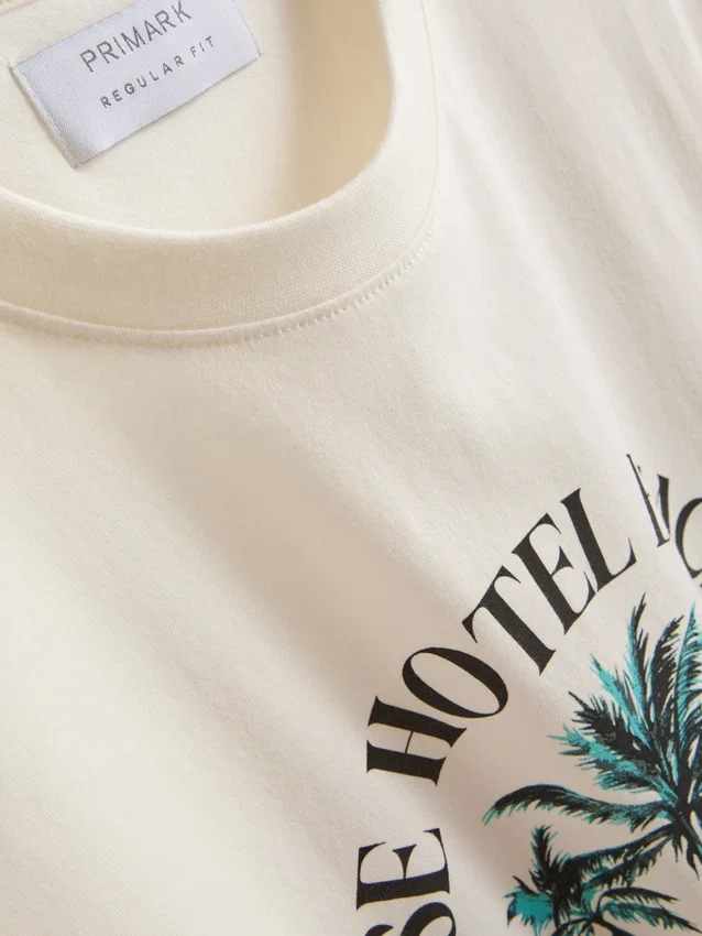 Paradise Beach Grafik-T-Shirt