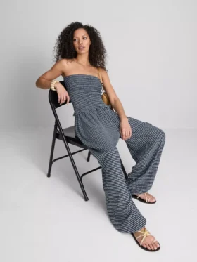 Paula Echevarría Bandeau-Top mit Rüschen im Gingham-Muster