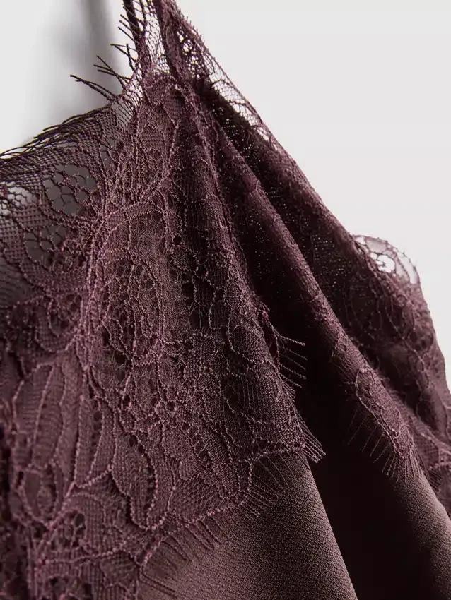Paula Echevarría Cami-Top mit Satin-Spitzenbesatz