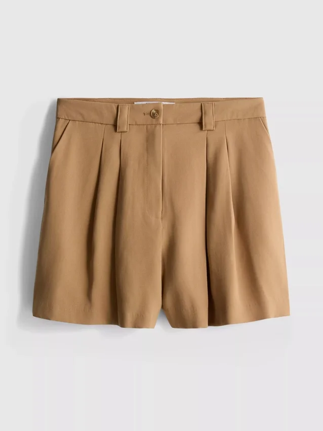 Paula Echevarría – plissierte Bermudashorts