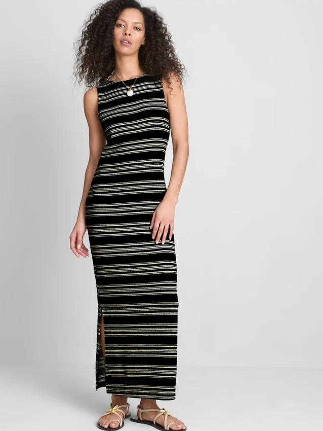 Paula Echevarría – ärmelloses, figurbetontes Midaxi-Kleid