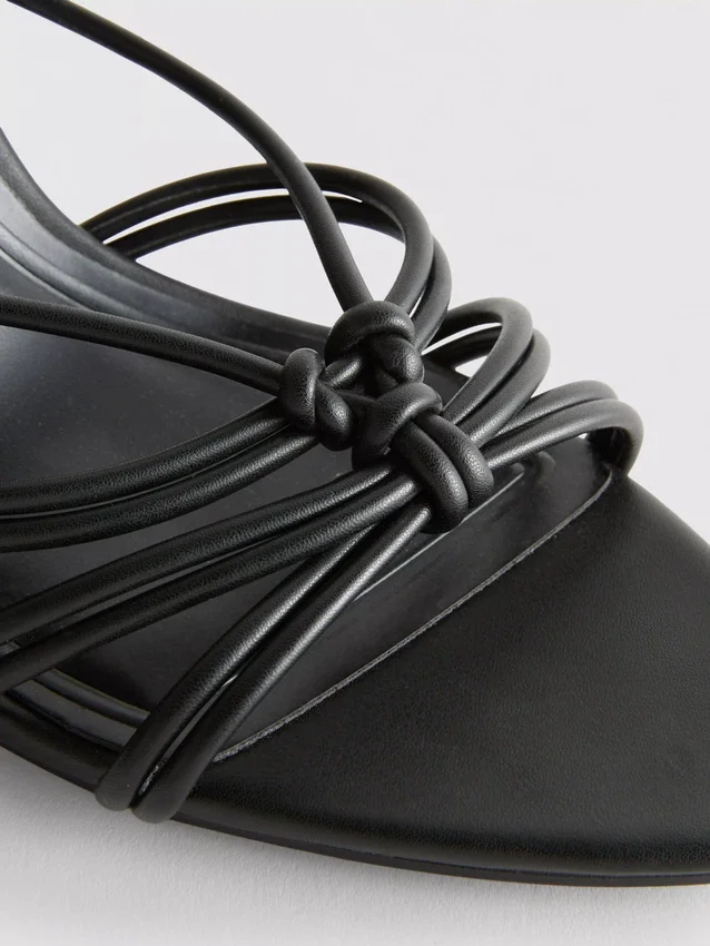 Paula Echevarría Sandalen mit geknotetem Absatz