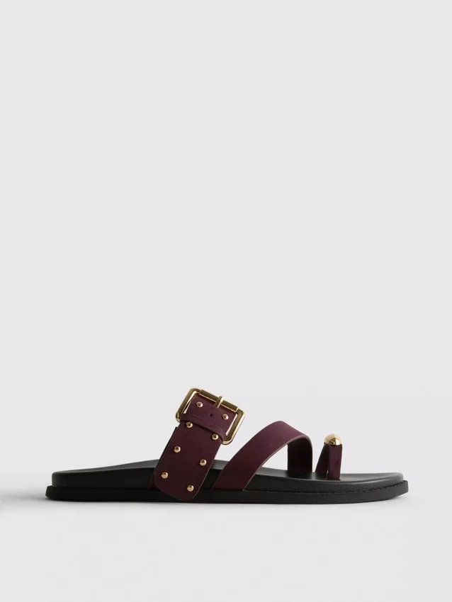 Paula Echevarría Sandalen mit Nieten am Fussbett