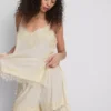 Paula Echevarría Shorts mit Spitzenbesatz