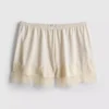Paula Echevarría Shorts mit Spitzenbesatz