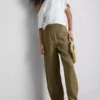 Paula Echevarría: Strukturierte Hose mit weitem Bein