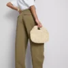 Paula Echevarría: Strukturierte Hose mit weitem Bein
