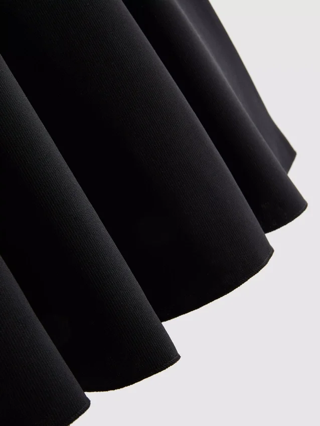 Peplum-Top aus Krepp mit Herzausschnitt