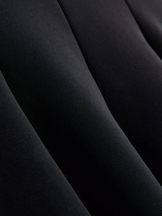 Peplum-Top aus Krepp mit Herzausschnitt