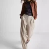 Plissierte Hose mit weitem Bein