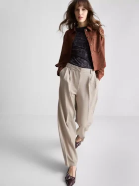 Plissierte Hose mit weitem Bein