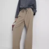 Plissierte Hose mit weitem Bein