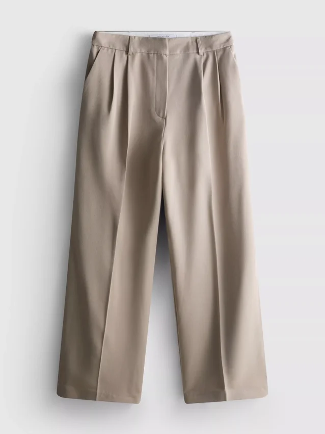 Plissierte Hose mit weitem Bein