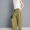 Plissierte Hosen mit weitem Bein in Papieroptik