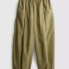 Plissierte Hosen mit weitem Bein in Papieroptik