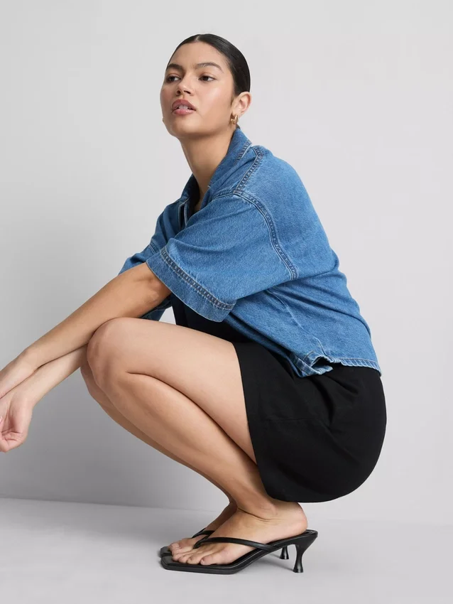 Plissierte Shorts aus Leinenmischung