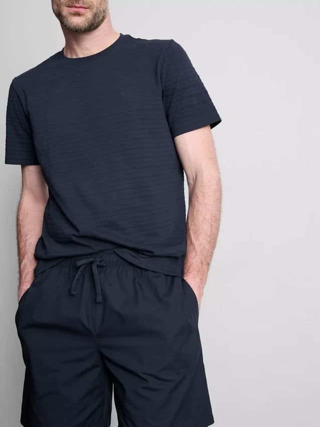 Pyjama-Set aus T-Shirt und Shorts