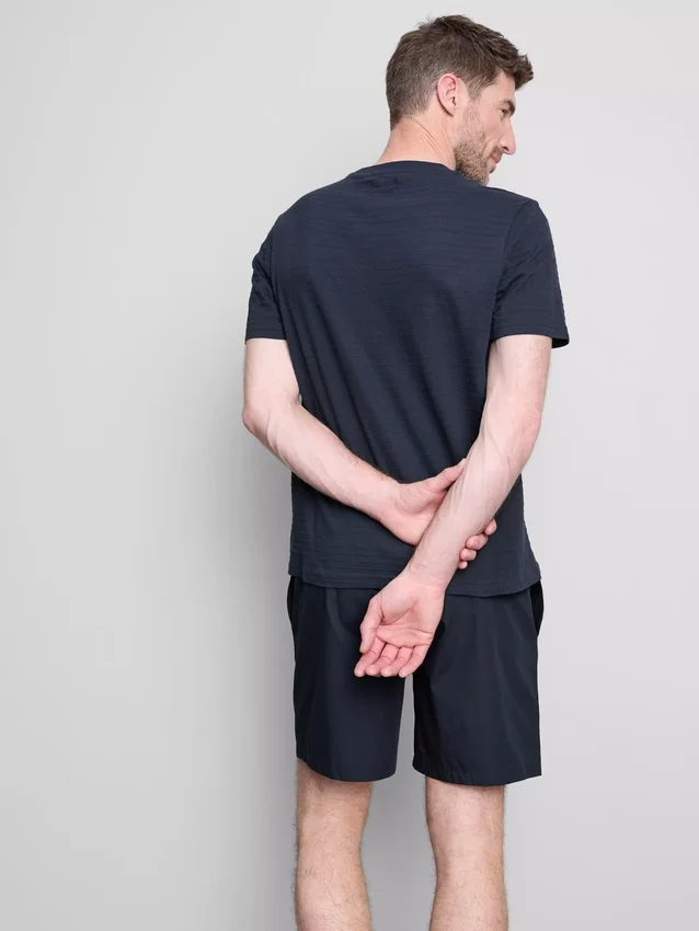 Pyjama-Set aus T-Shirt und Shorts