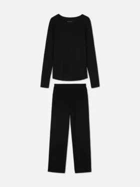 Pyjama-Set mit Langarm-Oberteil und Jogginghose