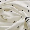 Quadratischer Schal mit Polka-Dots