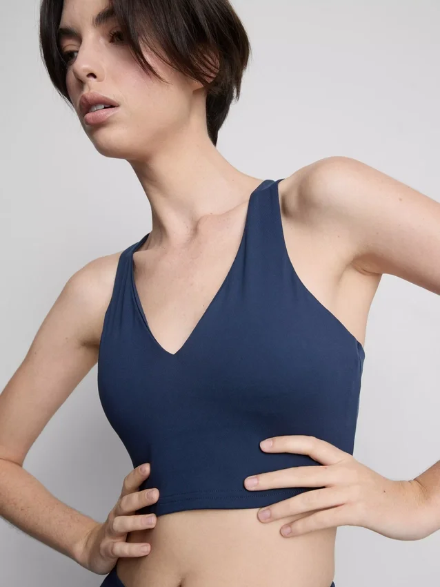 Racer-Active-Crop-Top mit V-Ausschnitt