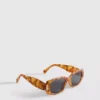 Rechteckige Sonnenbrille in Schildpatt-Optik