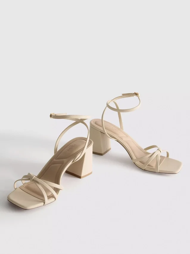 Riemchensandalen mit Blockabsatz