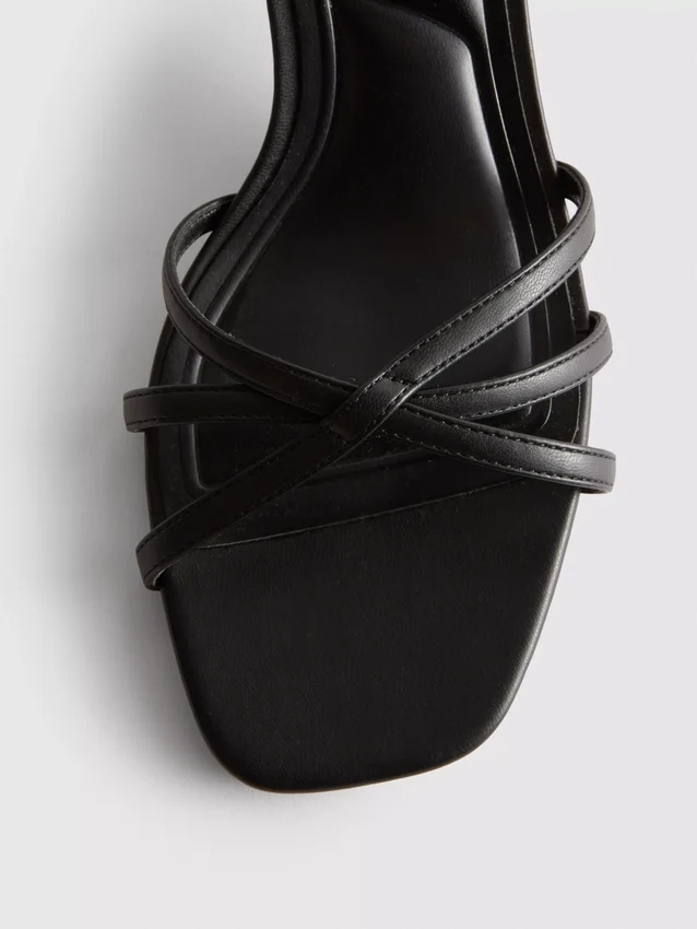 Riemchensandalen mit Blockabsatz