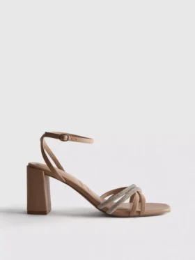 Riemchensandalen mit Strasssteinen und High Heels