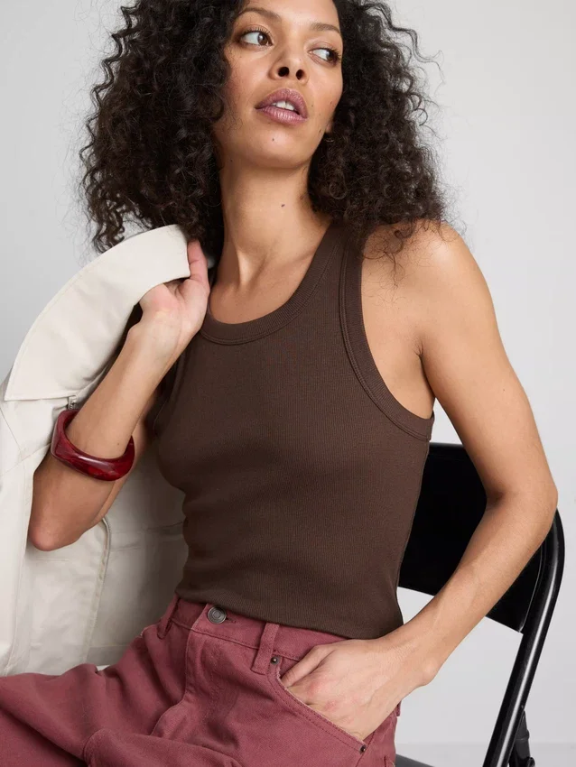 Ripp-Tanktop mit Racerback aus baumwollreichem Material