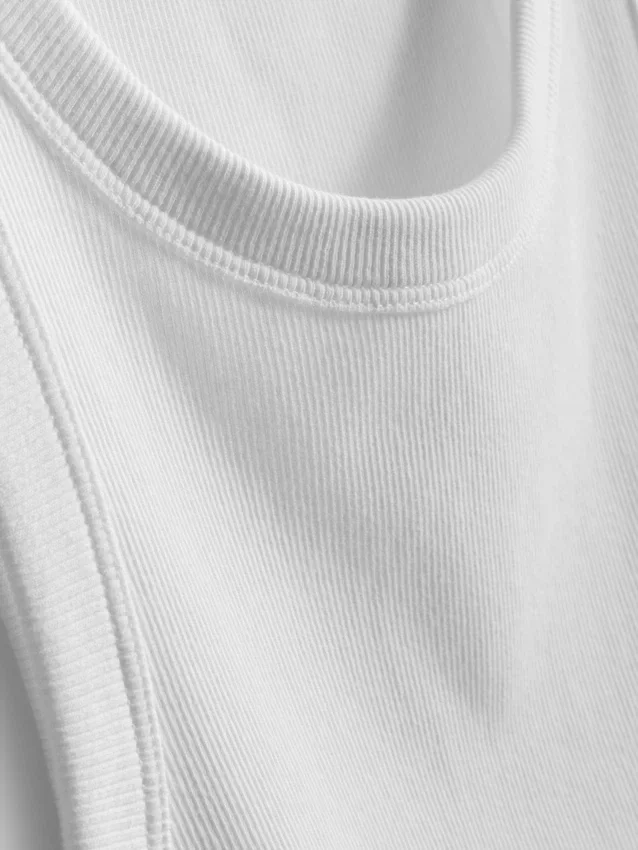 Ripp-Tanktop mit Racerback aus baumwollreichem Material