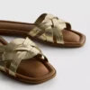 Sandalen aus Kunstleder mit geflochtenem Design