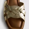 Sandalen aus Kunstleder mit geflochtenem Design