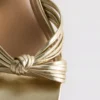 Sandalen mit Absatz und gedrehtem Detail
