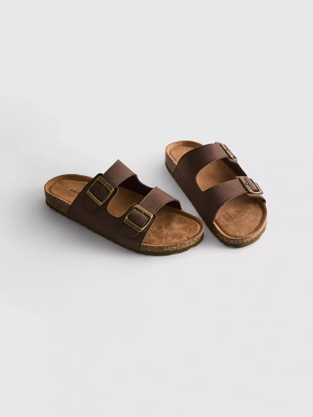 Sandalen mit doppeltem Schnallenriemen