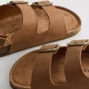 Sandalen mit doppeltem Schnallenriemen