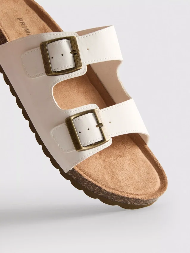 Sandalen mit doppeltem Schnallenriemen