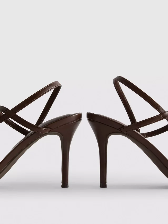 Sandalen mit kaum spürbarem Absatz