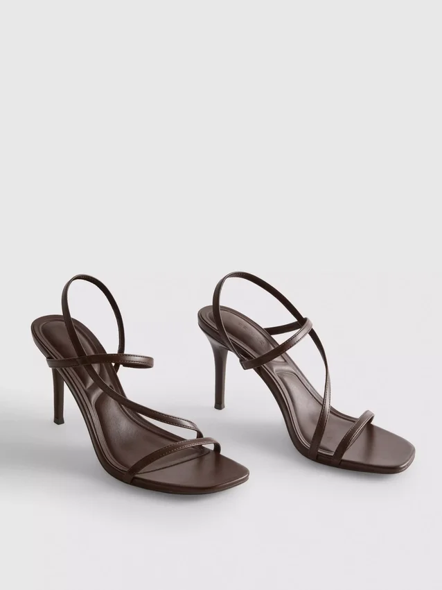 Sandalen mit kaum spürbarem Absatz