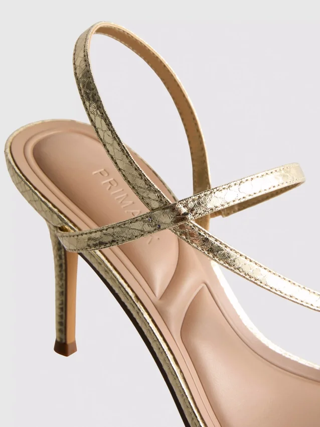 Sandalen mit kaum spürbarem Absatz