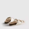 Sandalen mit lasergeschnittenem Fussbett