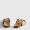 Sandalen mit lasergeschnittenem Fussbett
