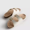 Sandalen mit lasergeschnittenem Fussbett