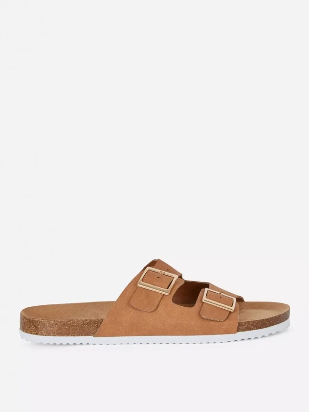 Sandalen mit zwei Riemen und Schnalle