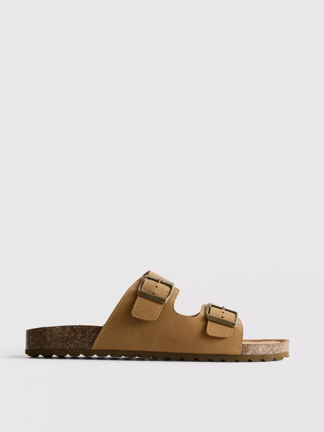 Sandalen mit zwei Schnallen