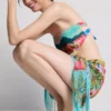 Sarong mit Fransen und tropischem Print