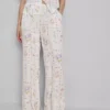 Schlafanzughose mit weitem Bein und Blumenmuster